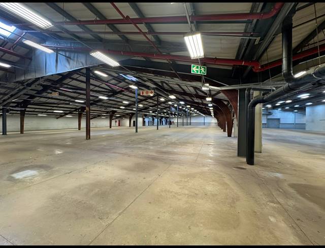 6,873M² WAREHOUSE TO LET IN HERMANSTAD
